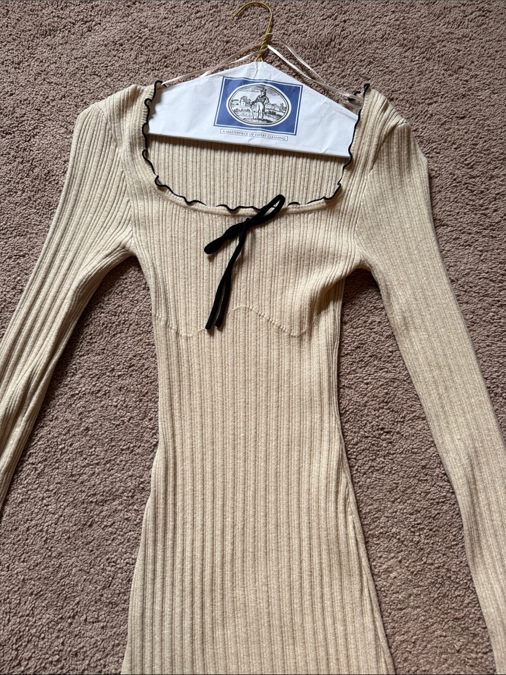Pink Rose Cream Ribbed Maxi Dress with Black Tie - Picture 2 of 2